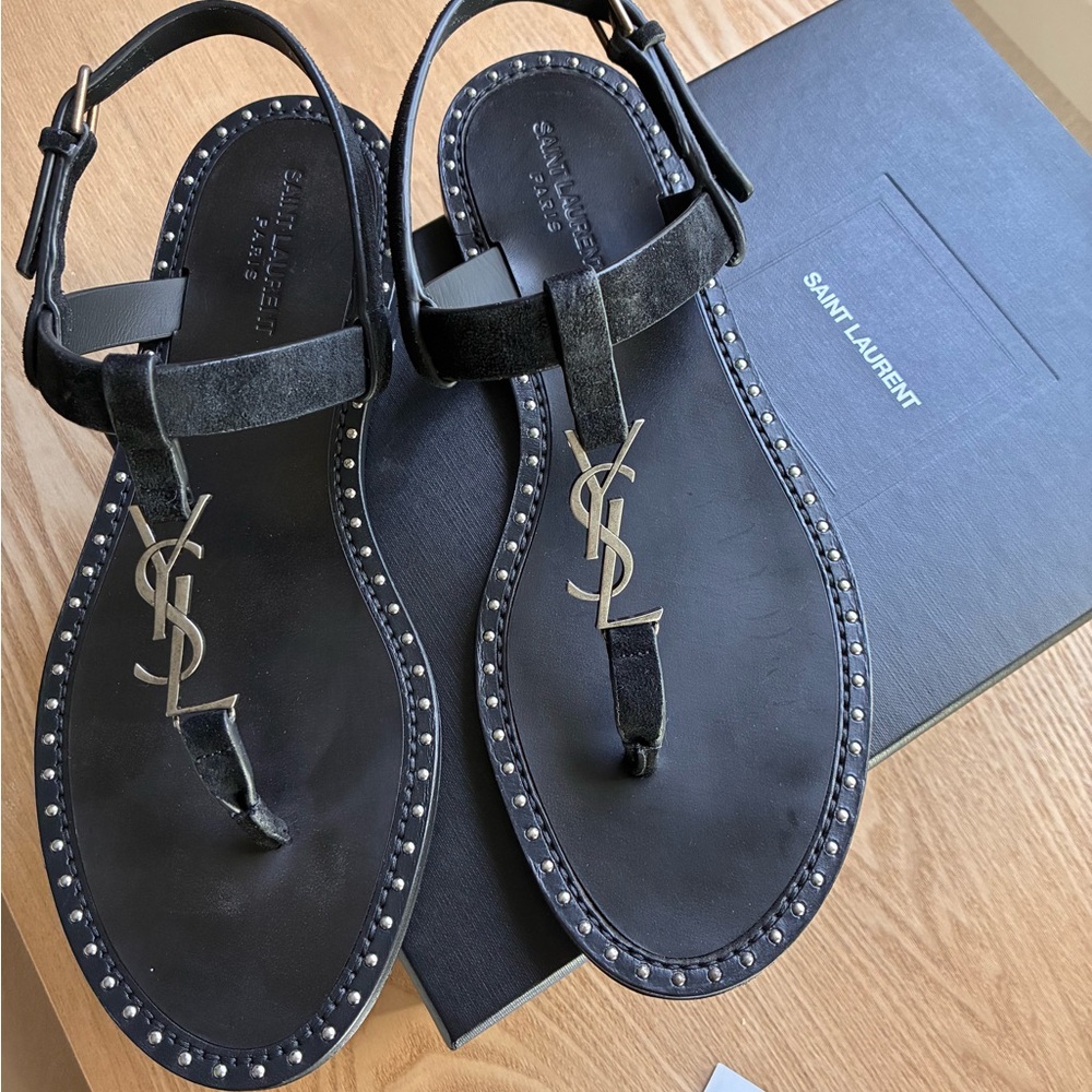 YSL - Saint Laurent Black Thong Logo Sandals with Silver Detailing
